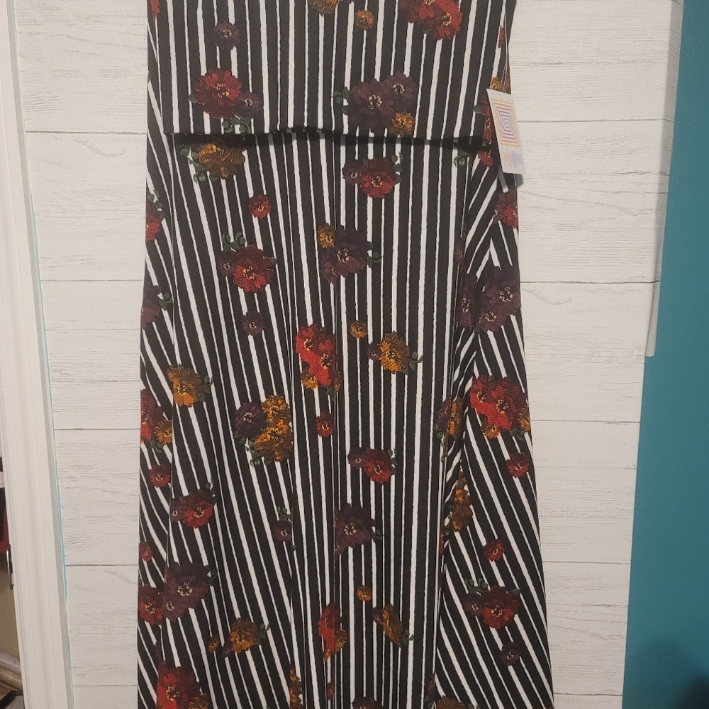 Medium LuLaRoe Maxi
